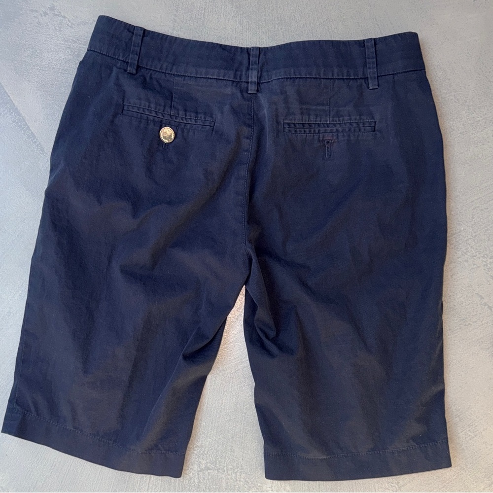 Tory Burch Women's Bermuda Length Navy Blue Cotton Shorts - tiny Flaw. - Picture 2 of 6